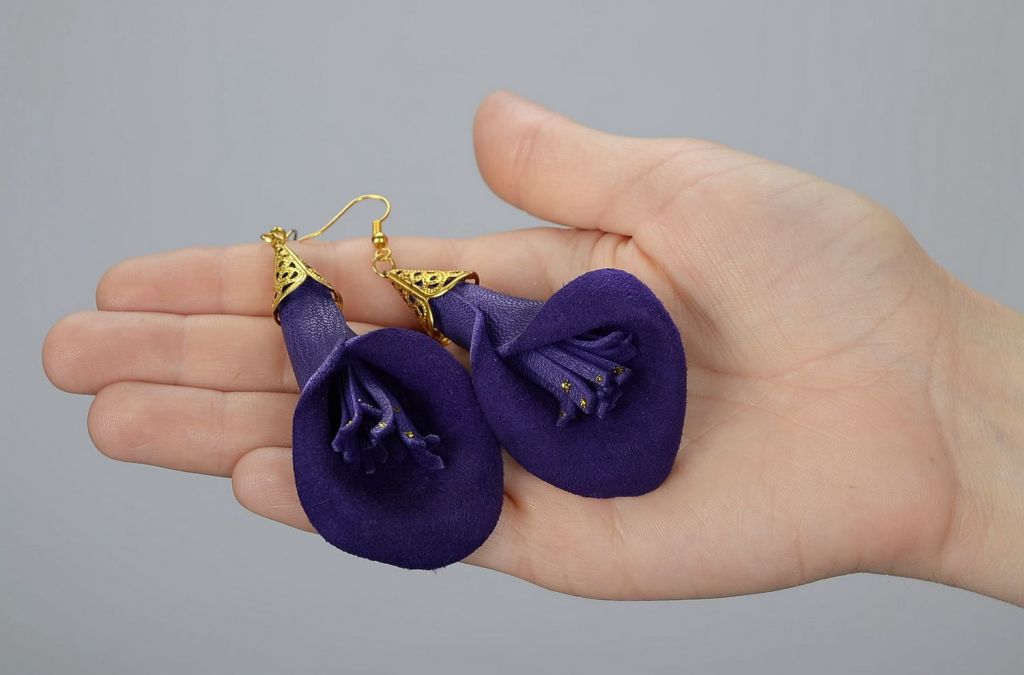 Earrings made by hand from genuine leather
