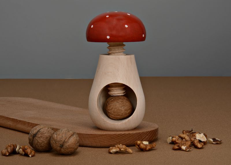 Mushroom-shaped nutcracker