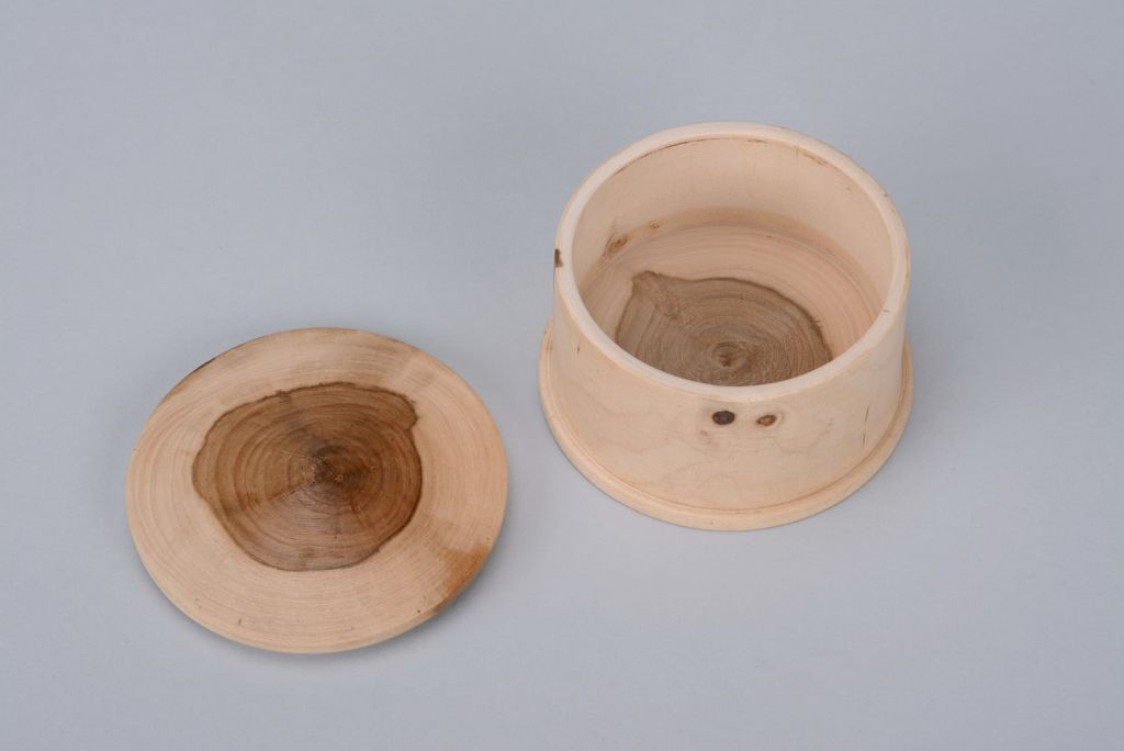 Wooden cup for salt and species