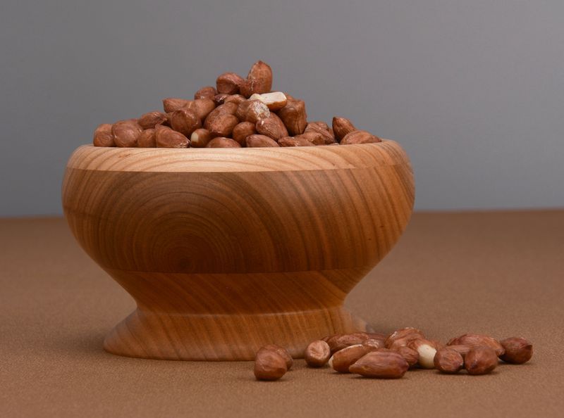 Wooden bowl with tempered glass inside surface