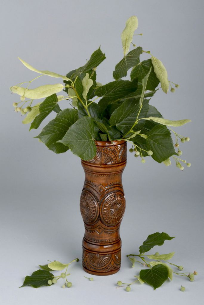 Decorative table wooden vase 