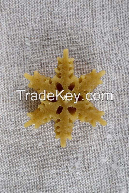 Wax candle "Snowflake"