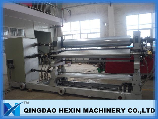 Rolling machine for glass processing