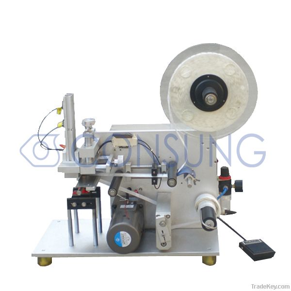 Manual Flat Bottle Labeling Machine