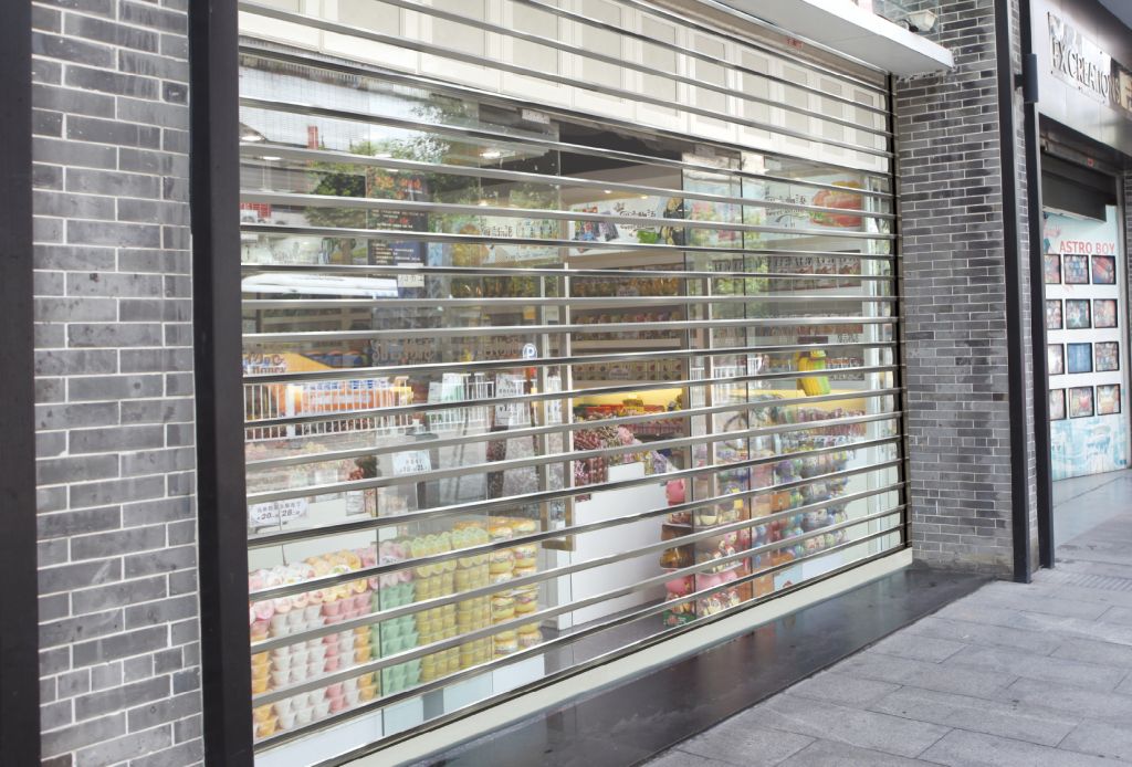 Security shop polycarbonate rolling door