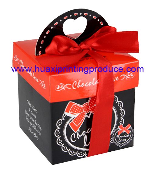 Gift boxes with handle