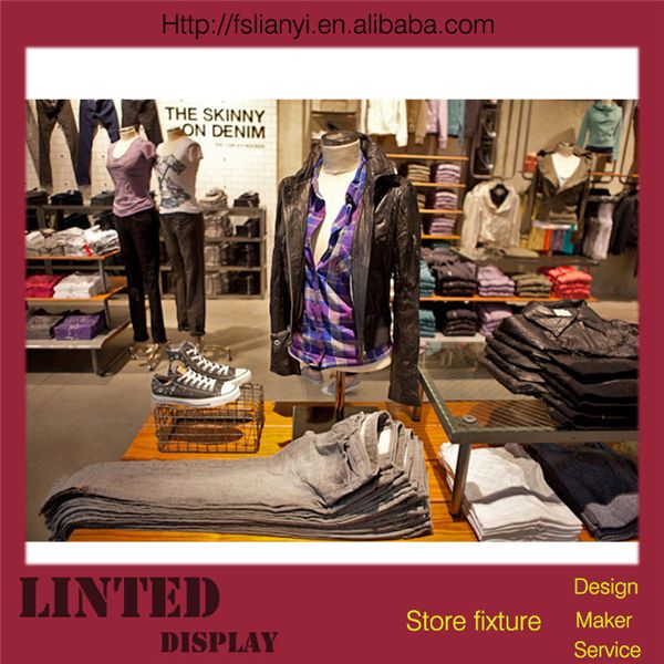 Commercial online wholesale clothing stores display