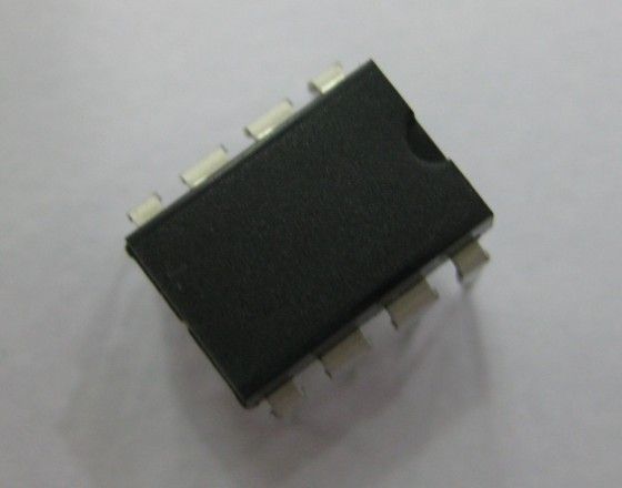 original new SN8P25011BPB ic chip-DIP8