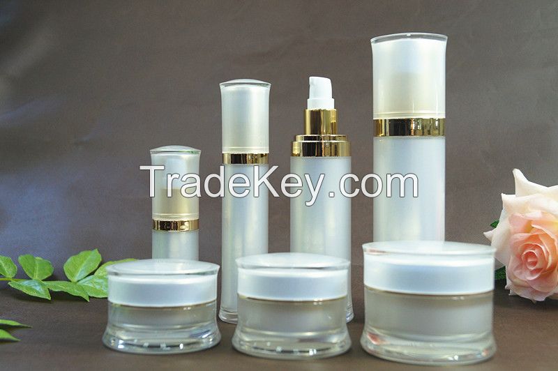 Wasp-waisted plastic acrylic cosmetic pump bottles container