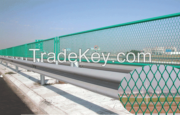 wire mesh fence