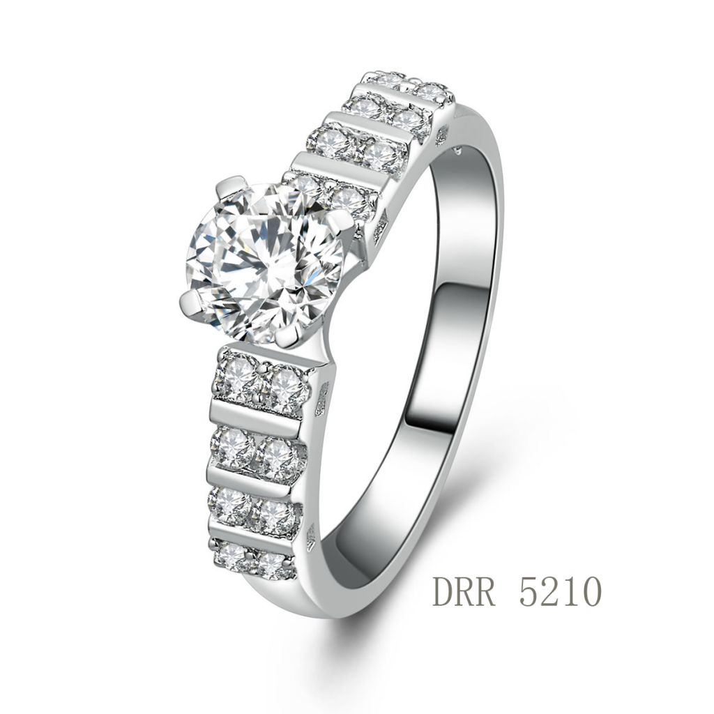 Light Weight Hot Sale Ring 925 Sterling Silver Engagement Ring With CZ