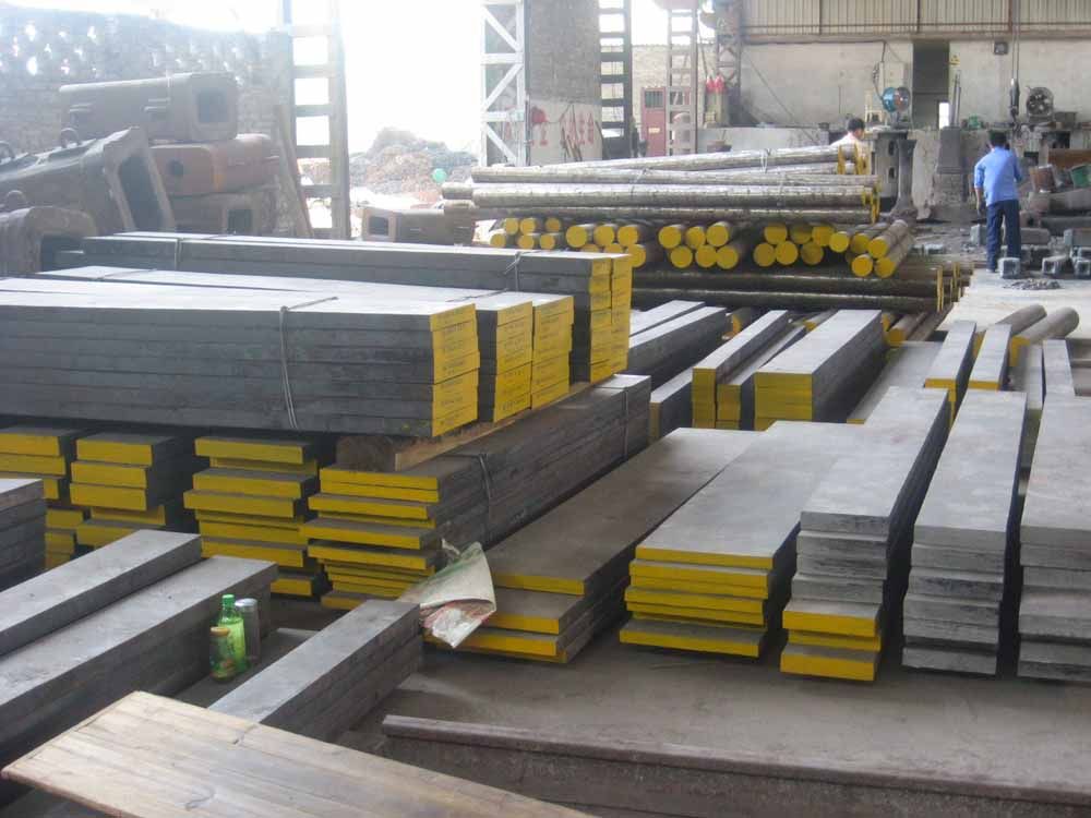 Sell H13 D2 H11 Forged Steel hot steel