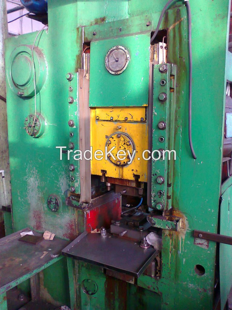 Knuckle-Joint Coining Press STANKO/RUSSIA/BARNAUL/PINSK 400 ton capycity type KB8336 YOM 1985
