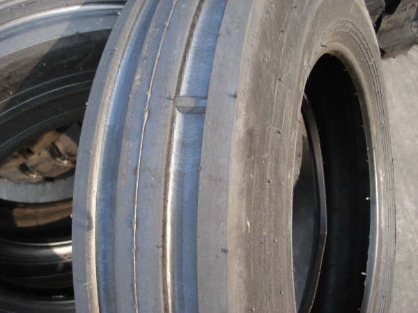 Direction Tyre F -2 Agricultural Tractor Tyre