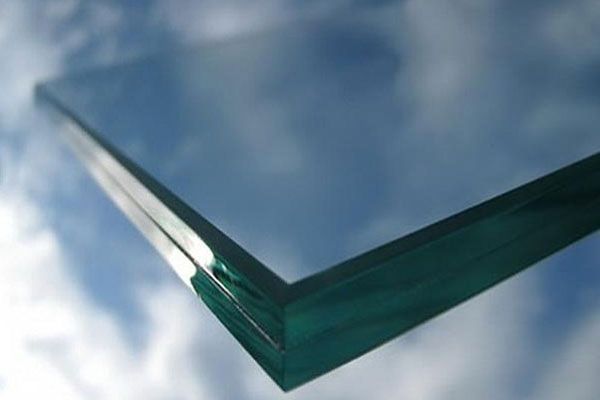 DuPont clear PVB toughened laminated glass