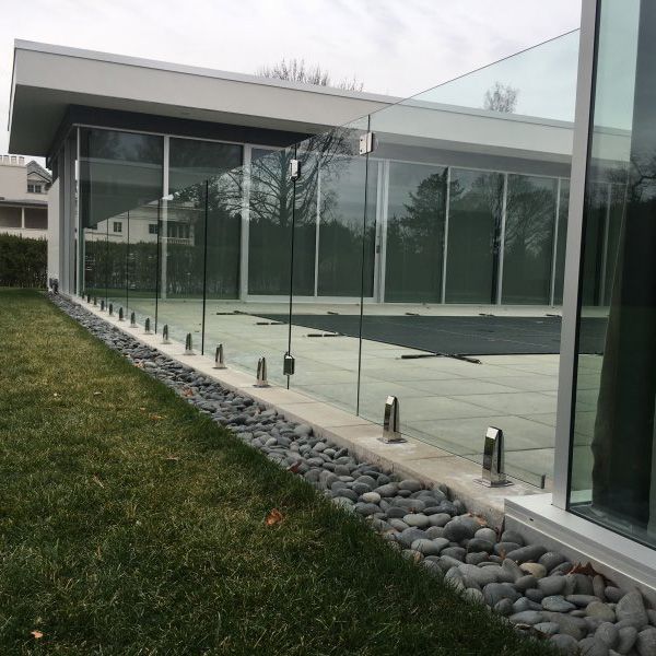 bespoke glass fence, clear tempered framless glass pool/garden fence