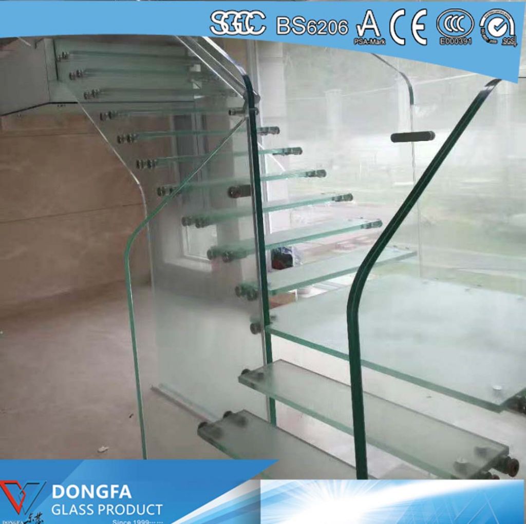 Triple layer clear tempered Sentryglas laminated glass stair tread