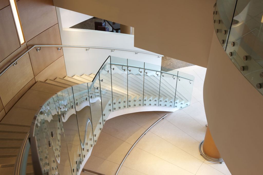 Frameless Balustrade Glass Design Clear Toughened Glass 10mm 12mm for High Grade hotel