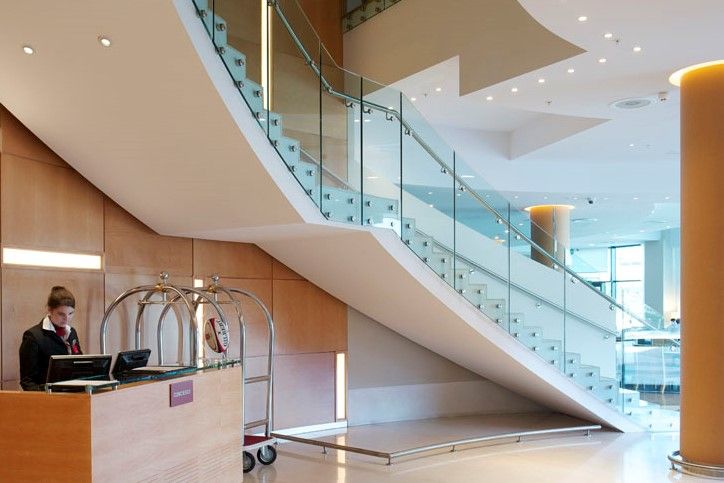 Frameless Balustrade Glass Design Clear Toughened Glass 10mm 12mm for High Grade hotel