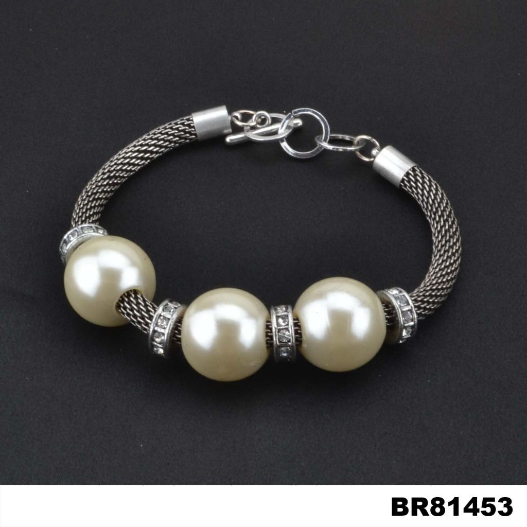 Metal Alloy Glass Bracelet