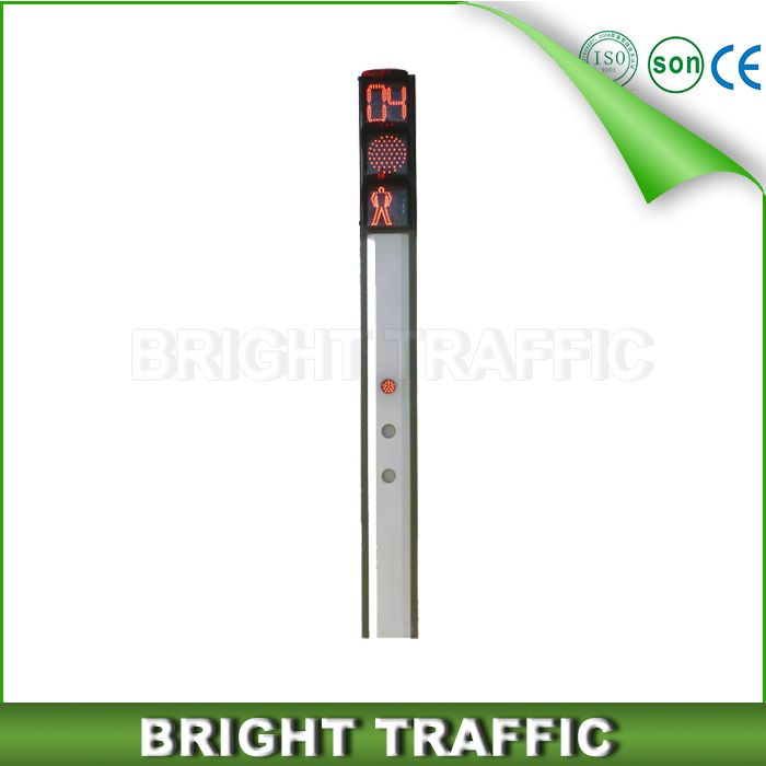 Integrated traffic signal light