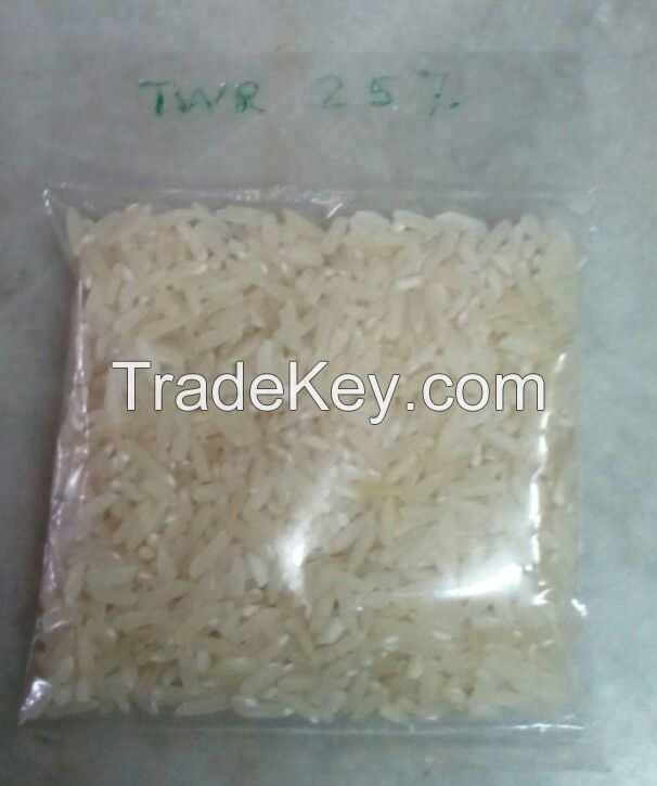 THAI WHITE RICE BROKEN 25%