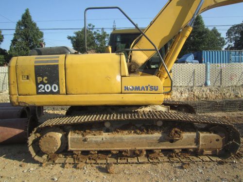 Used Komatsu PC200-7 excavator