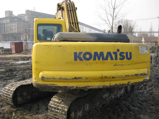 Used Komatsu PC200-6 excavator