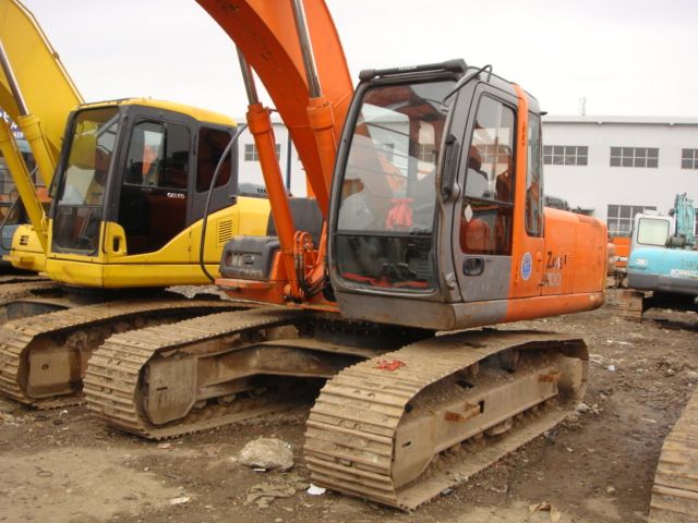 Used Hitachi ZX200-3 excavator