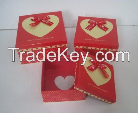  Packing Box with Ribbon