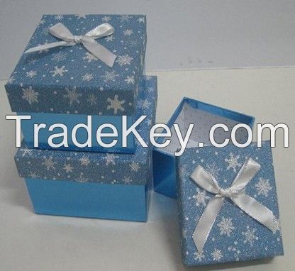 Texture Paper  Gift  Box with robbin