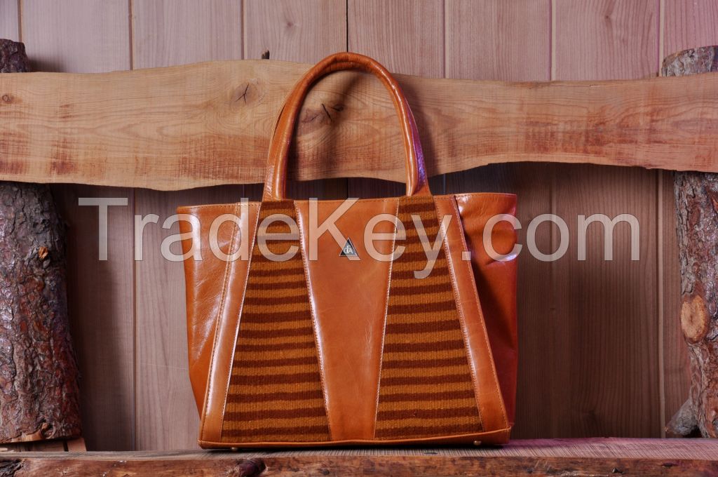 Unique designs leather handmade bags