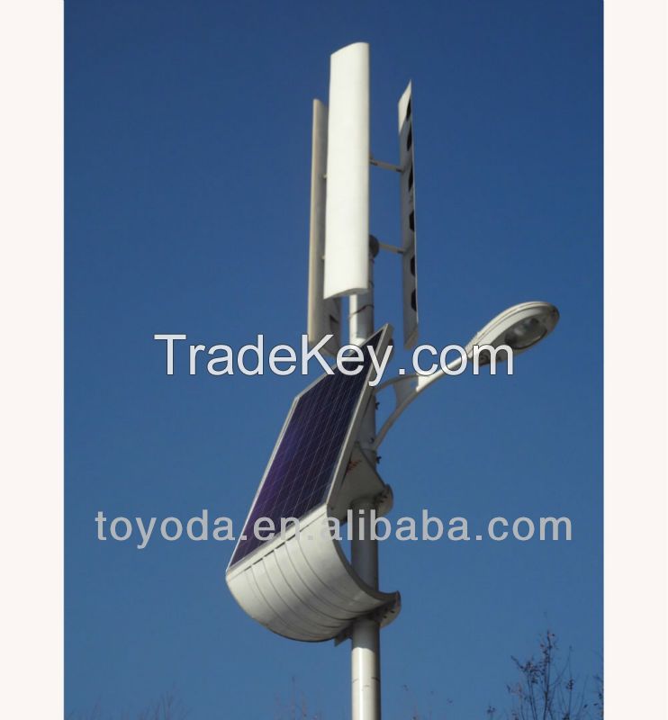 Wind & solar hybrid street light