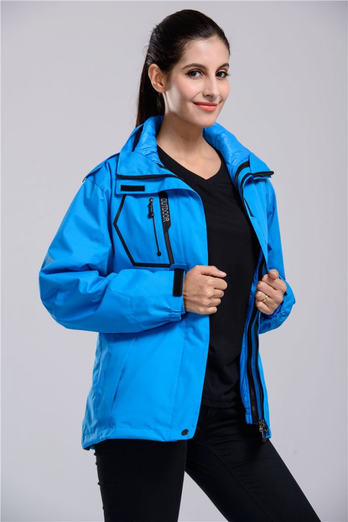 Women 's sport jacket  with high-tech electric heating system