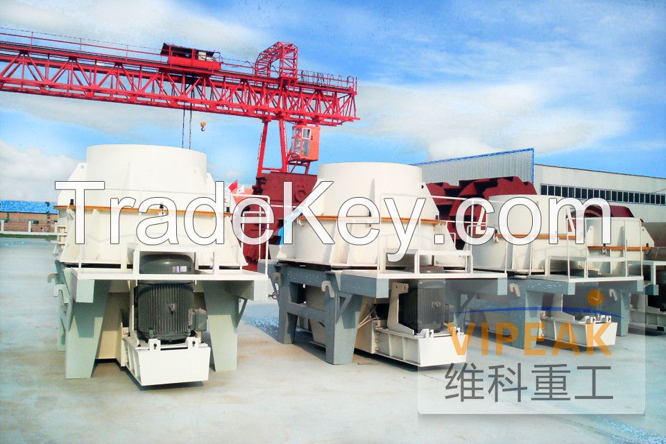 Sand making machine with simple structure and low operating cost