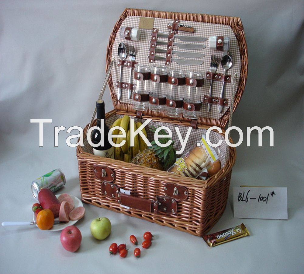 exquisite and eco-friendly handweave wicker picnic basket with lid and handle for 4 persons