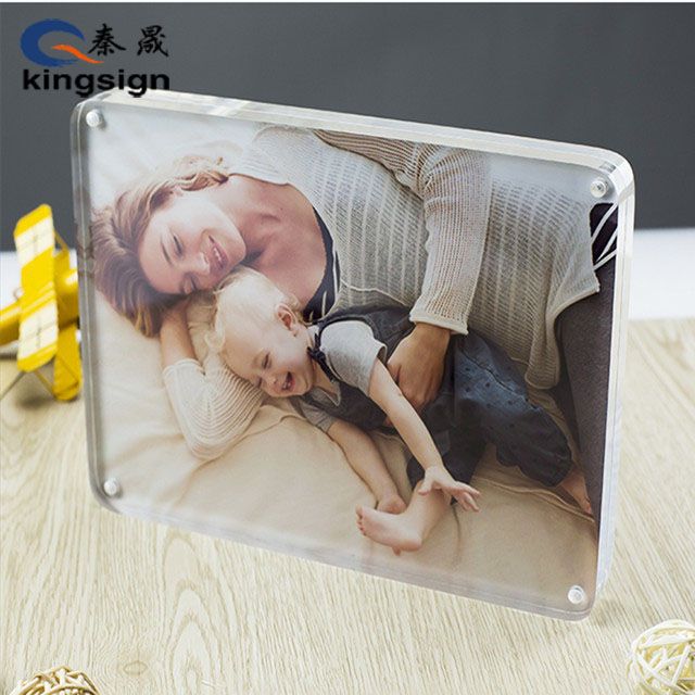 Wholesale cheap customize clear acrylic display picture photo frame