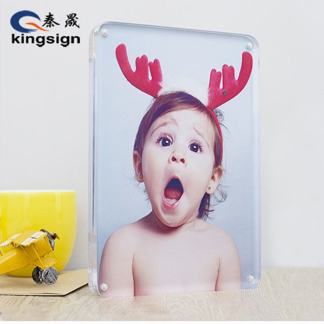 Wholesale cheap customize clear acrylic display picture photo frame