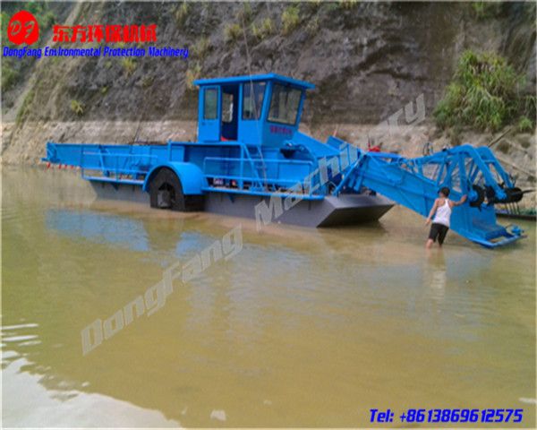 China Dongfang Water Weed Harvester