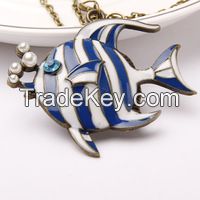 Liuguang Vintage Alloy Tropical Fish Shape Necklace