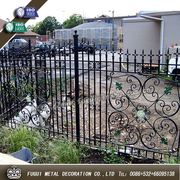 Powder coated hot dipped galvanized high quality round galvanized metal fence posts