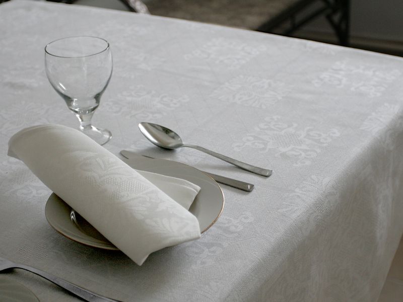 Table cloth