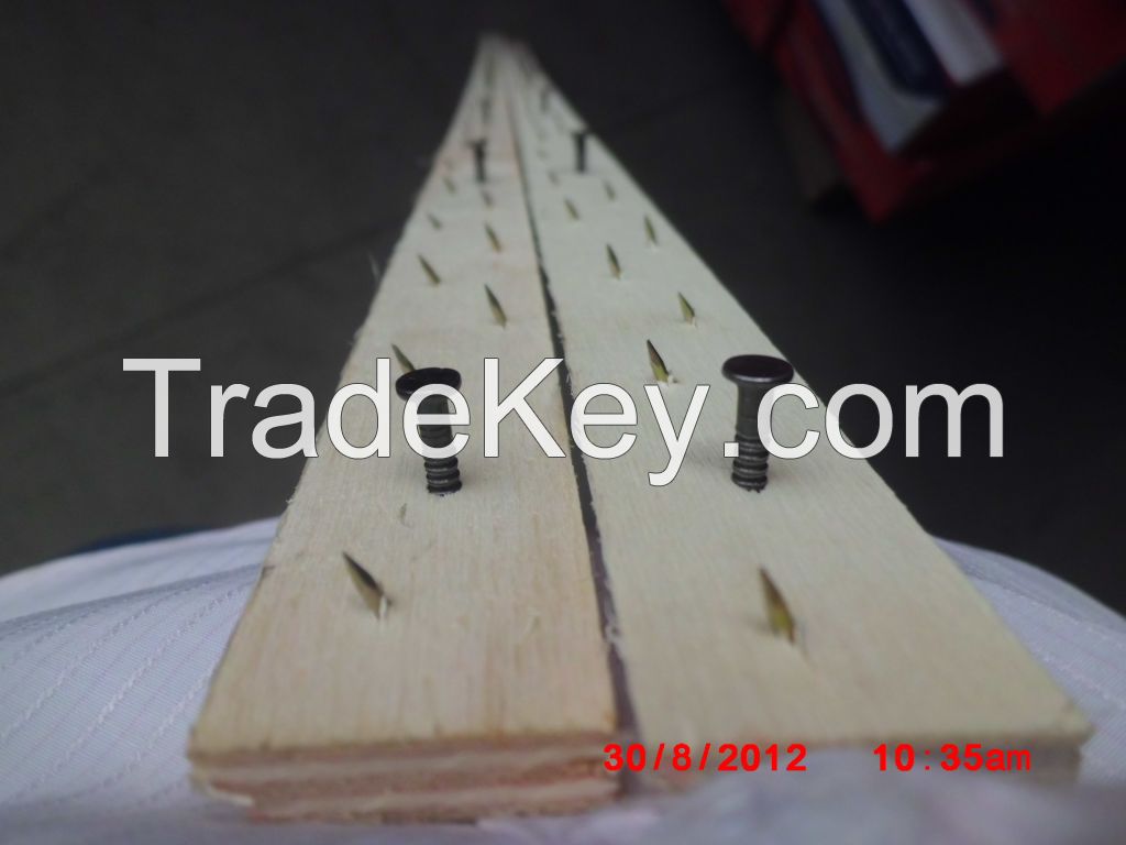 Linyi Pengcheng Wood CO., Ltd---carpet gripper