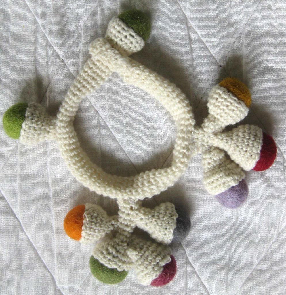 Felt and crochet necklaces 