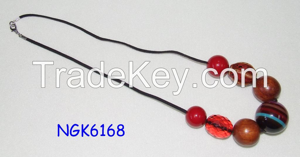 wood beads neckclace