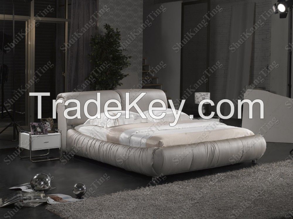 1.8*2.0 High Grade Fabric Soft Bed Modern Style