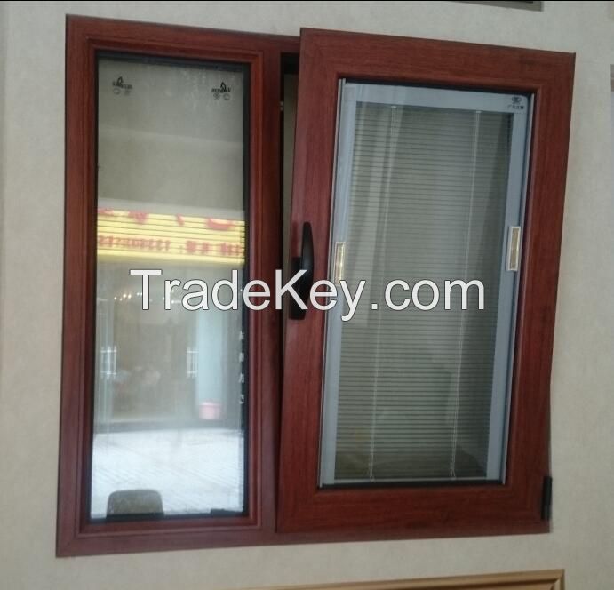 Aluminum casement window