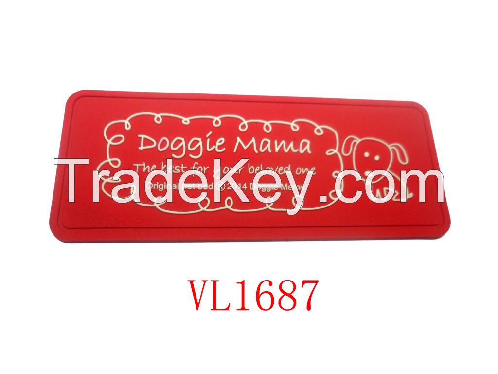 OEM fashion soft 3d rubber pvc garment label