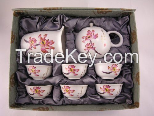 Pottery Teapot And Cups Gift Set