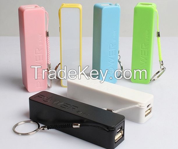 Mini power battery pack for smartphones